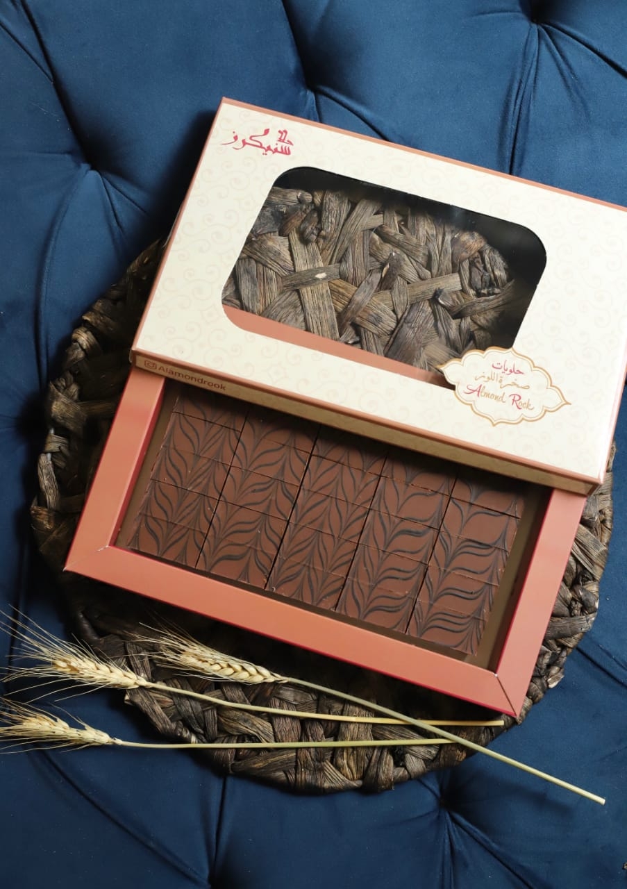 حلا سنكرس وسط