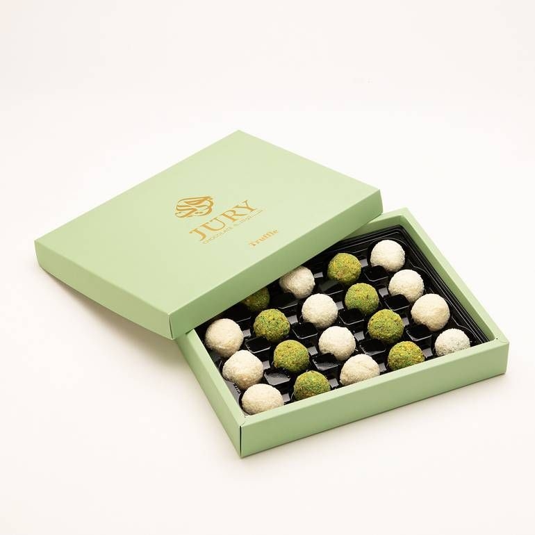 ترافل بالفستق وجوز الهند