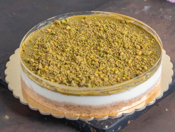 تشيز فستق وسط