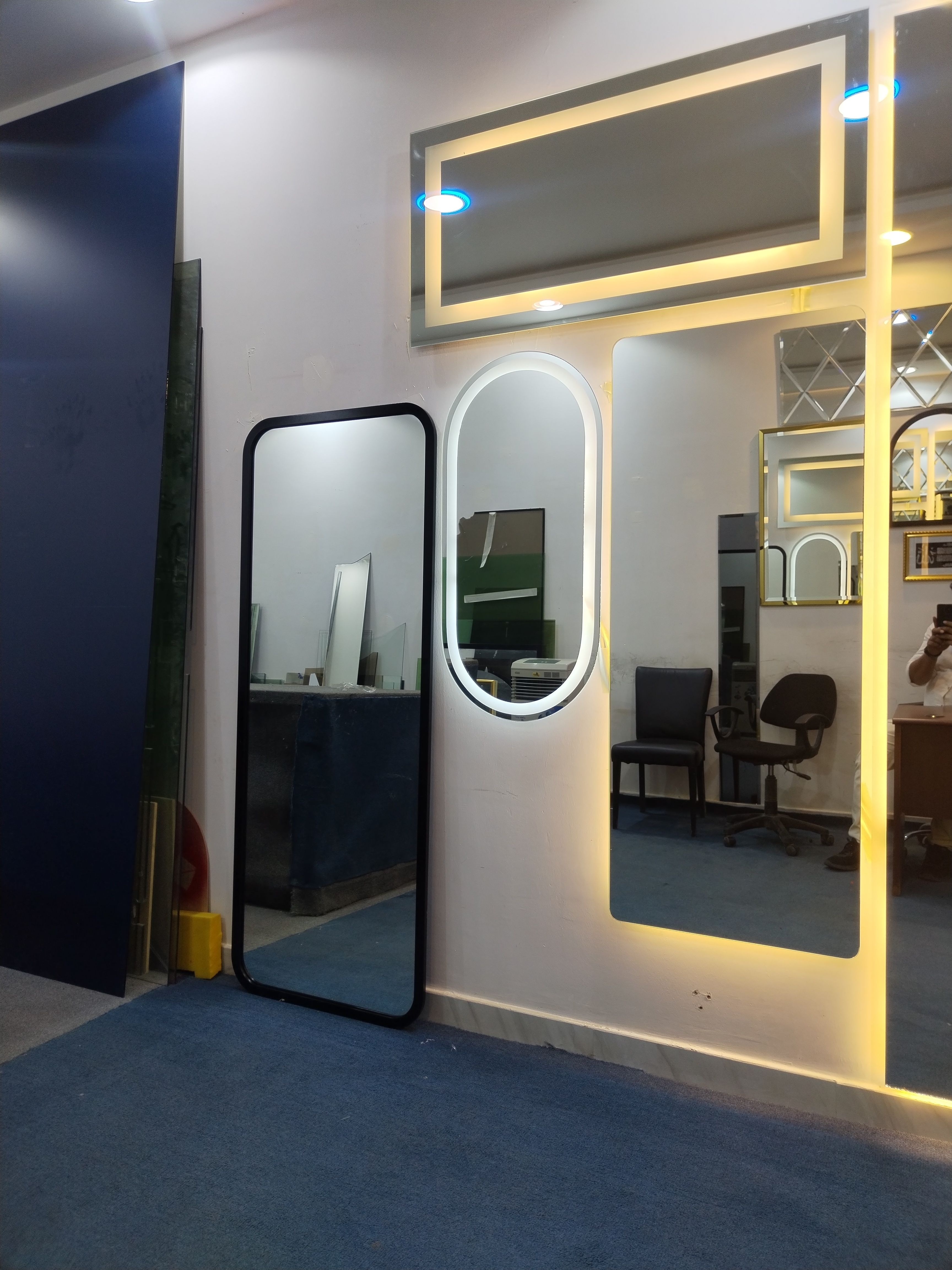 زجاج موريس كل العمل