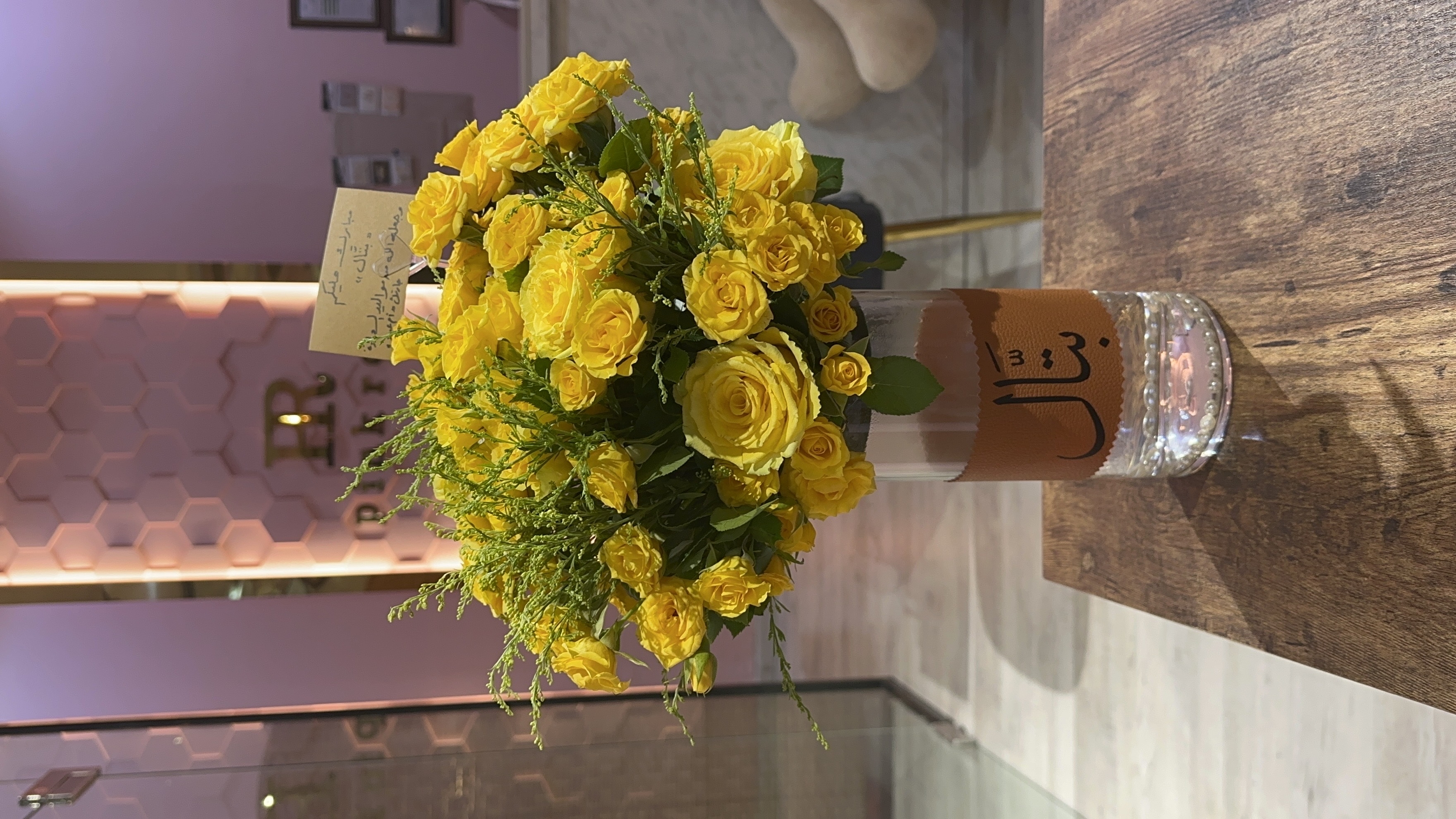 فازة ورد طبيعي