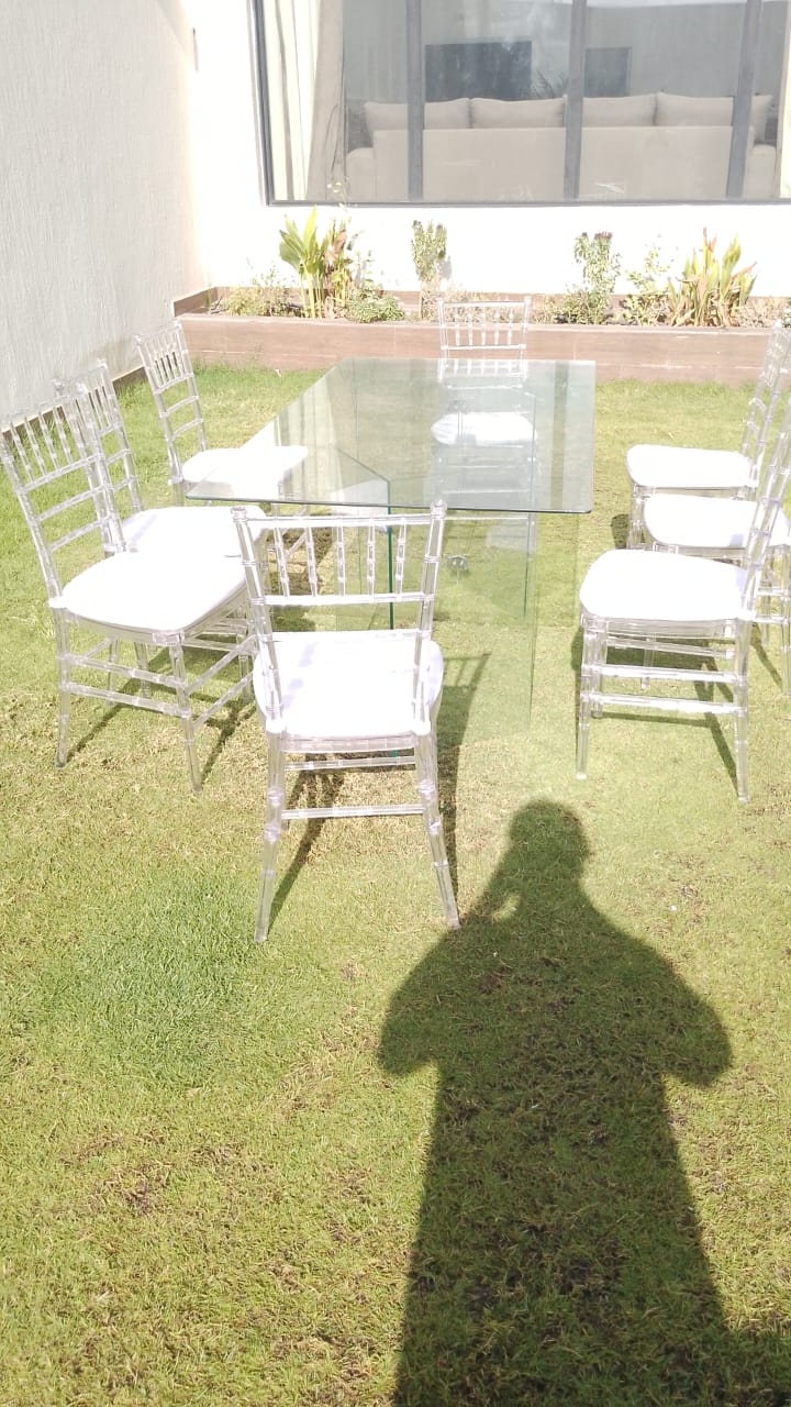 طاولات طعام