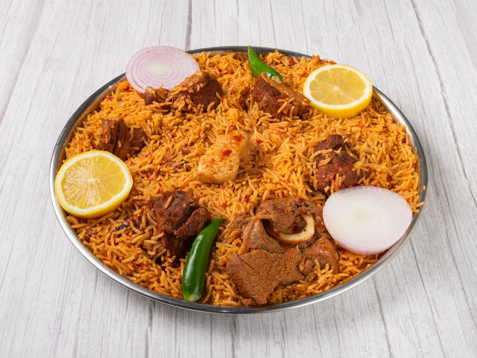 نفر حاشي رز احمر