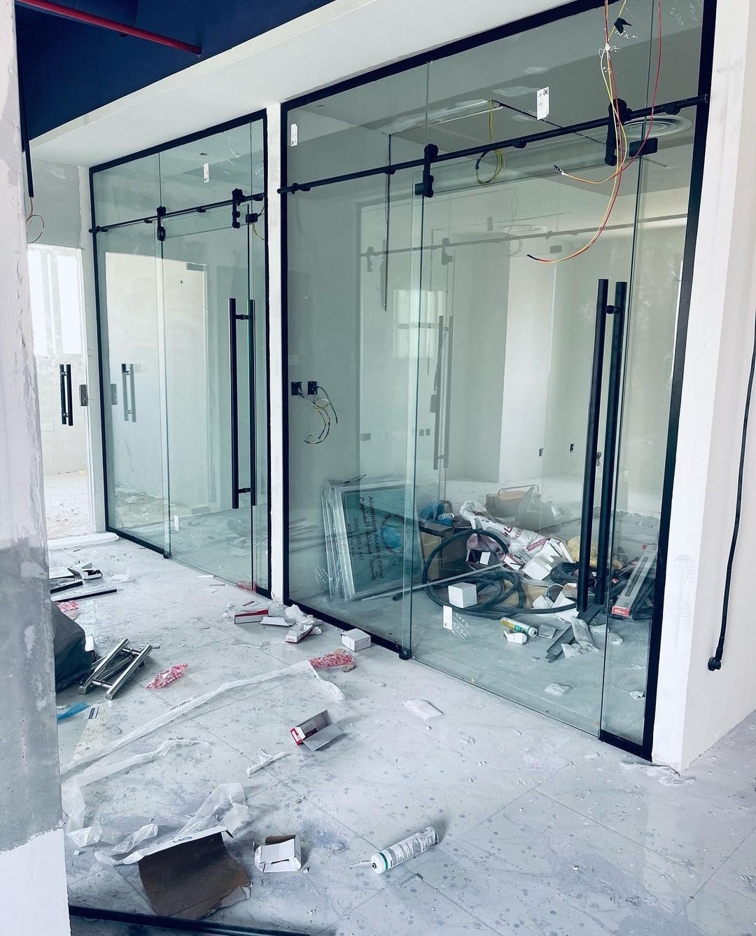 تركيب زجاج سيكوريت ومرايا