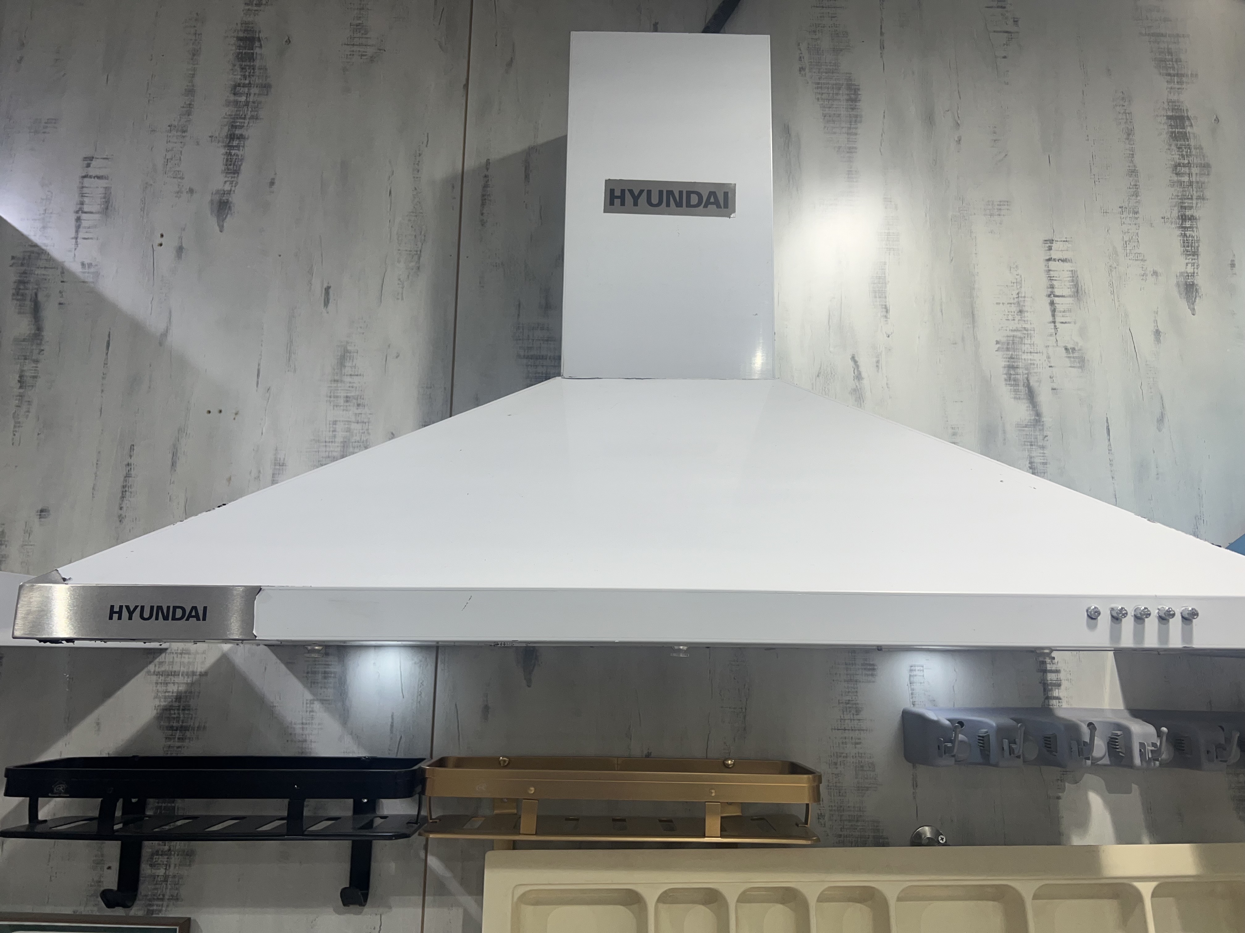 شفاط مطبخ هونداي ٩٠سم شرايح المنيوم