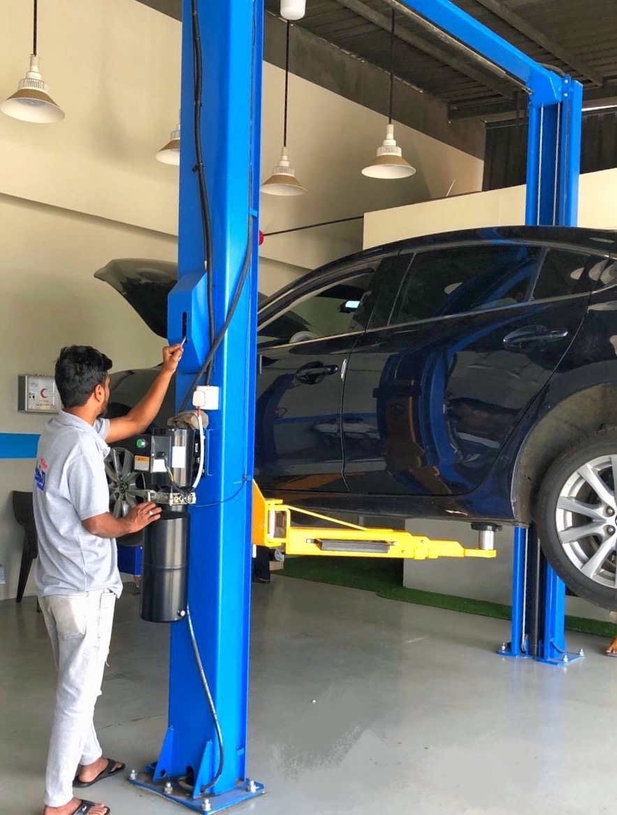 صيانة وميزان عضلات السيارة