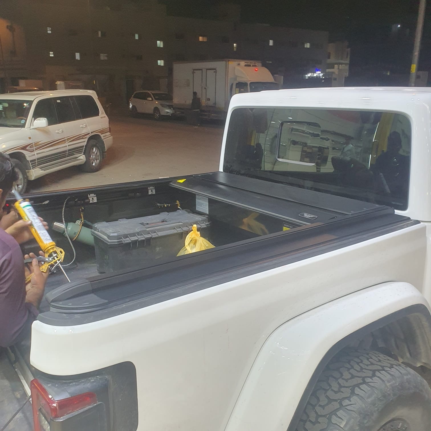 غطاء حوض قابل للسحب جيب جلاديتور