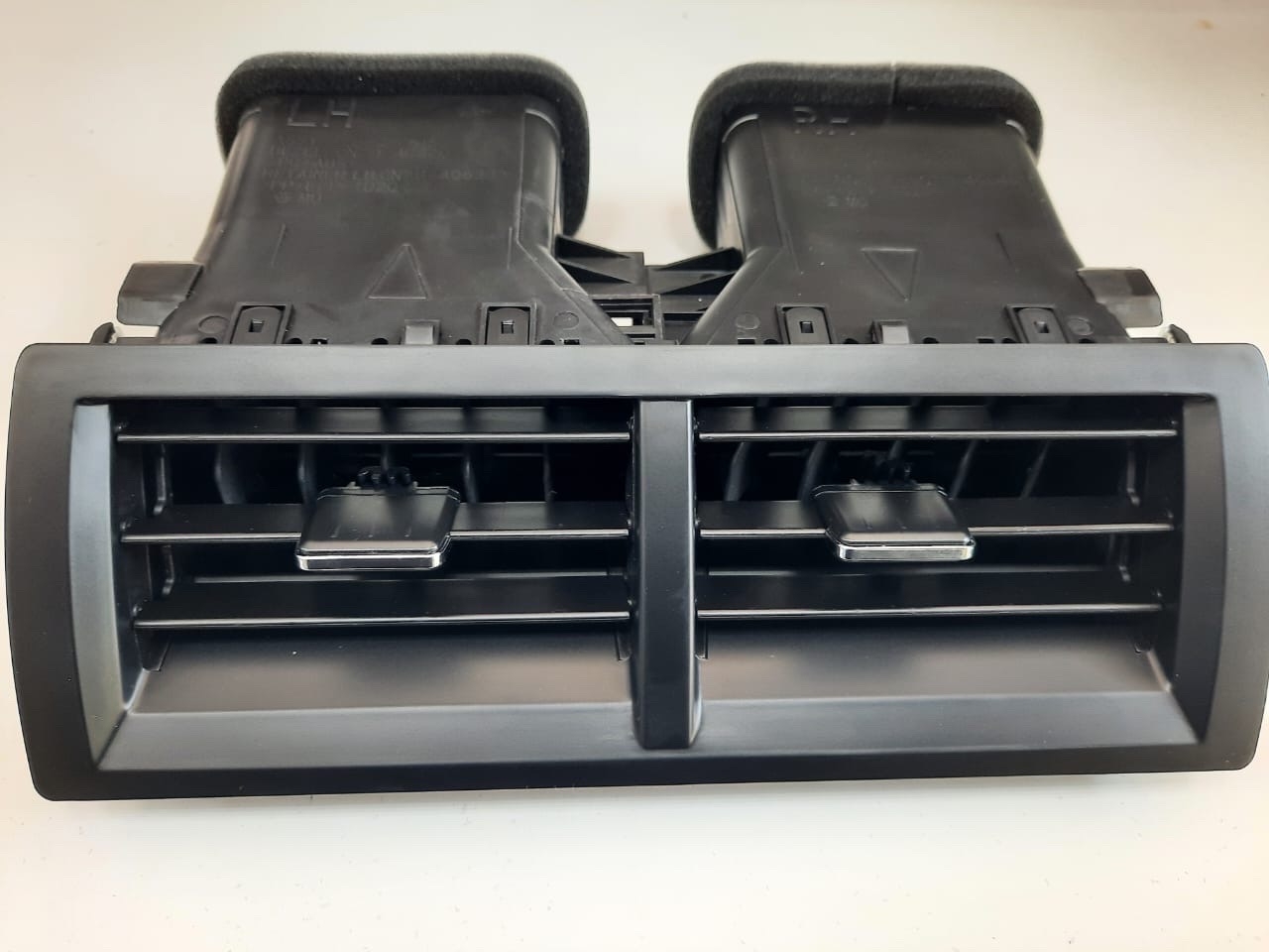 ريش كامري مكيف 2012 الي 2017 فوق المسجل