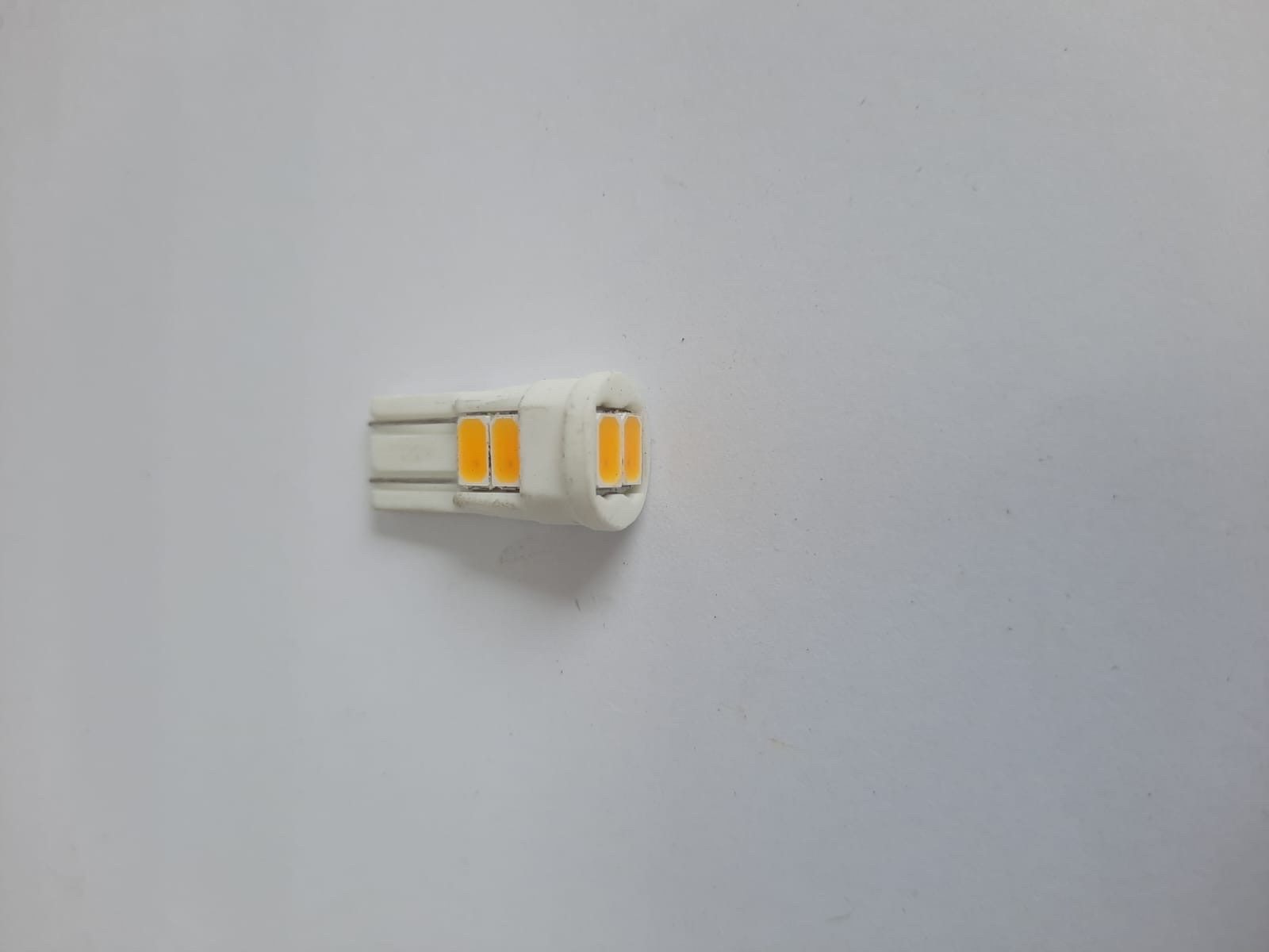 لمبه غرز كريمي