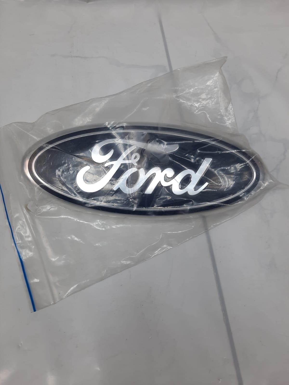 علامة شبك فورد بوليس