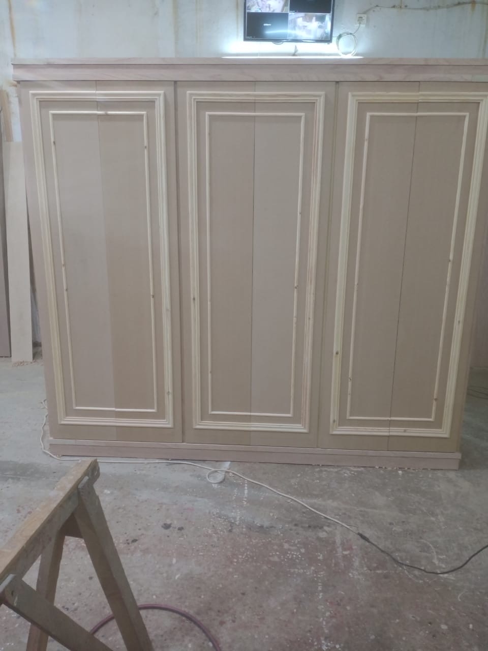 دولاب ملابس