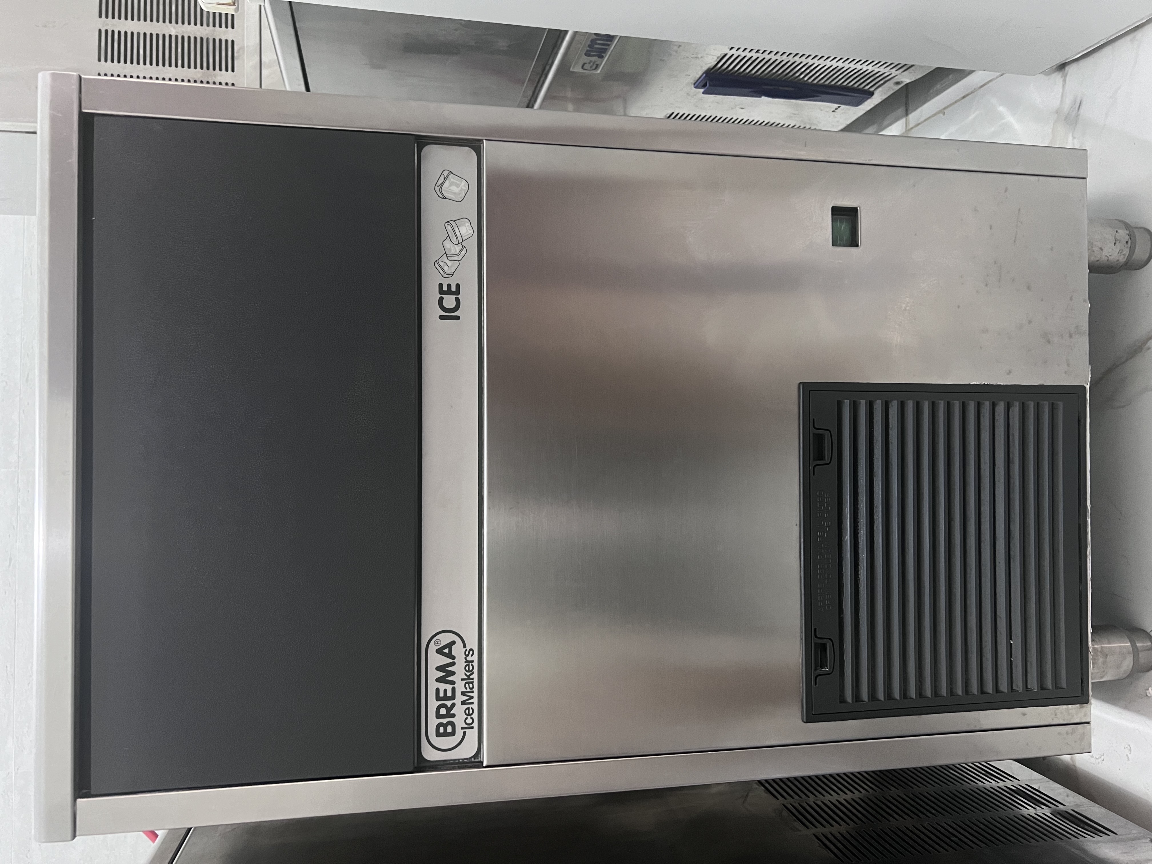 صانعة ثلج ايطالية