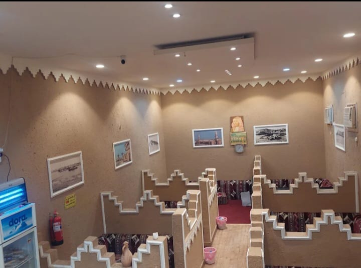 ديوانية الشموخ