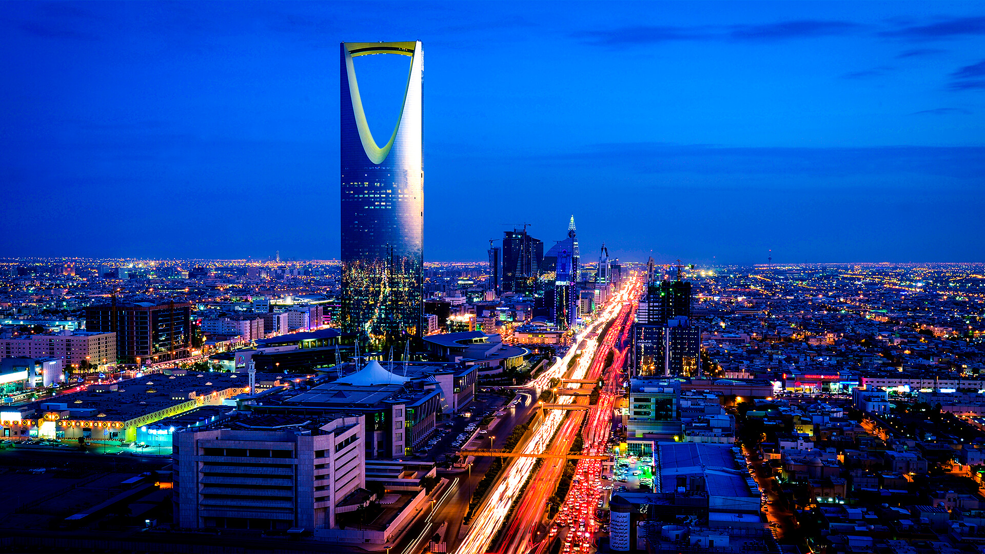 العالية لمياه الشرب المعبأة